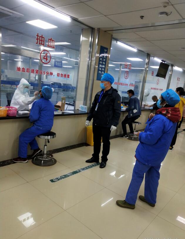 武穴市第一人民医院项目为坚守在岗位的员工做身体检查